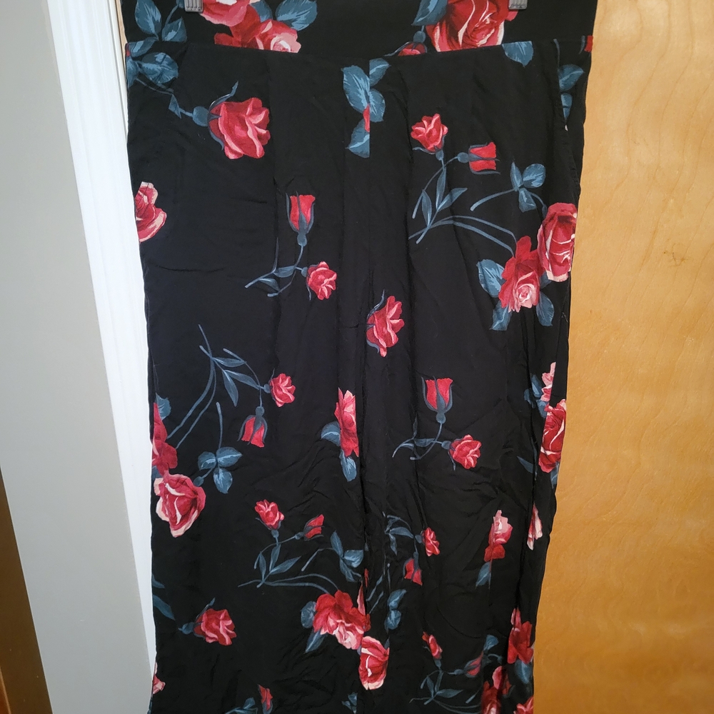 Torrid Black and Red Floral Wide Leg Pants